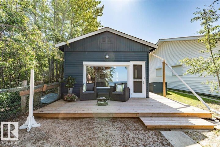 Property Photo: 101 1st Ave Mameo Beach AB T0C 1X0
