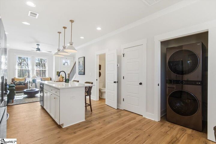 Property Photo:  9 Hawthorne Lane Unit 104  SC 29615 