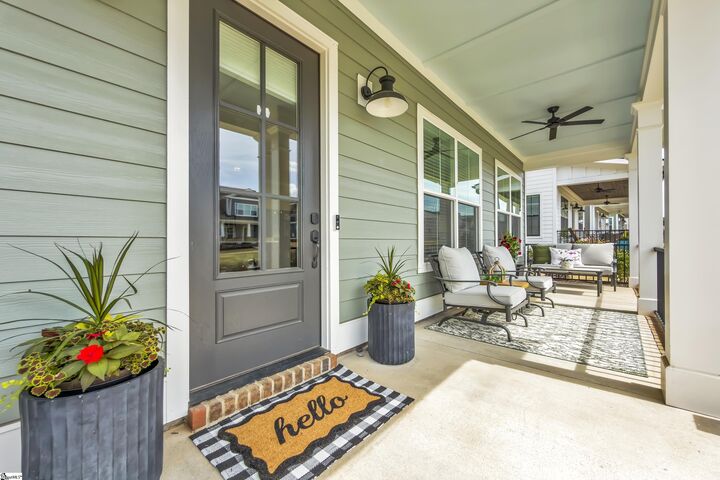 Property Photo:  407 McKlee Drive  SC 29690 