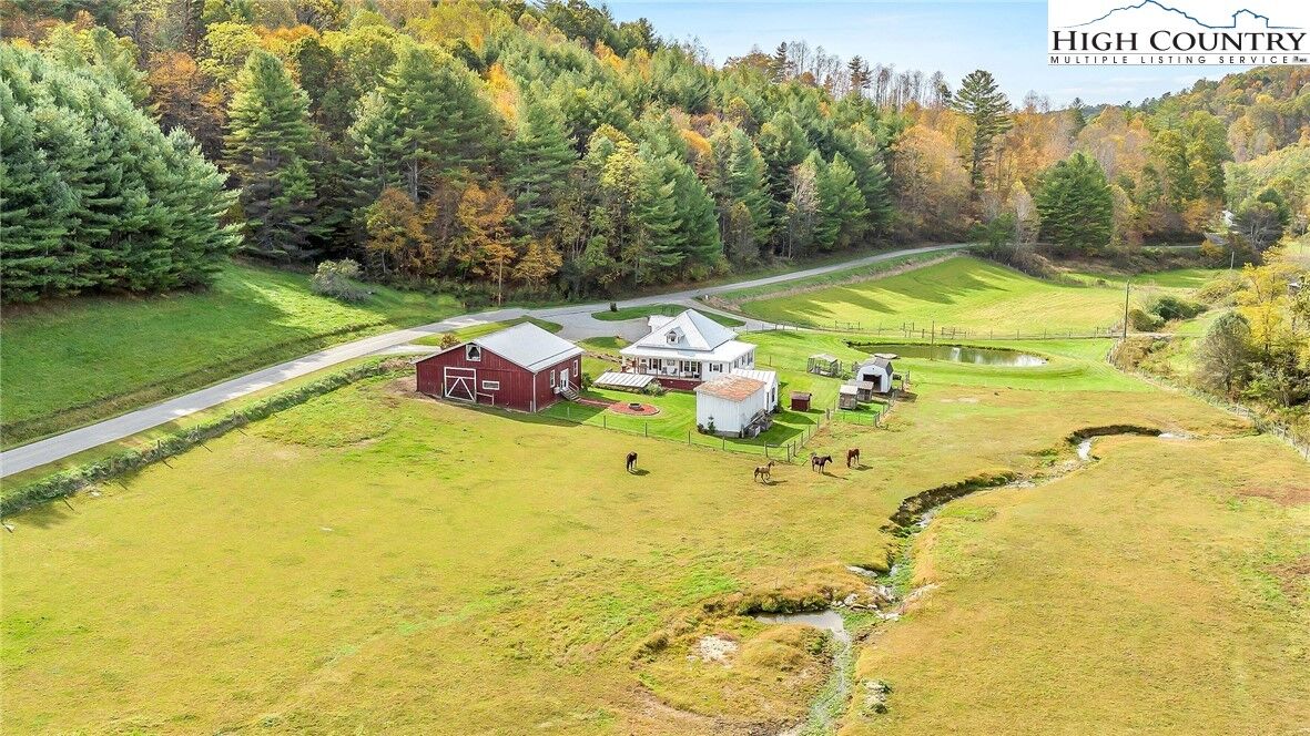 Property Photo:  886 Blevins Hollow Road  NC 28663 