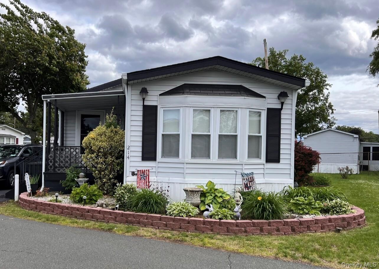 Property Photo:  214 West Mountainview Mhp  NY 10980 