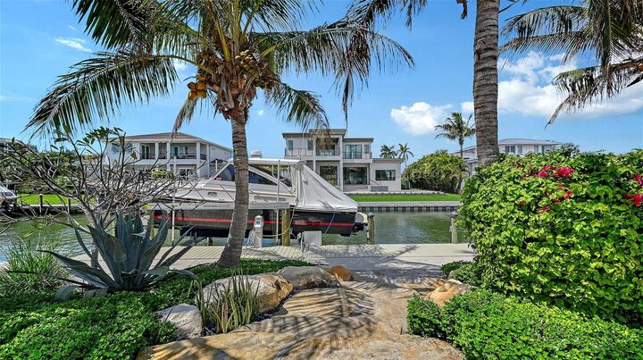 Property Photo:  531 Wedge Lane  FL 34228 