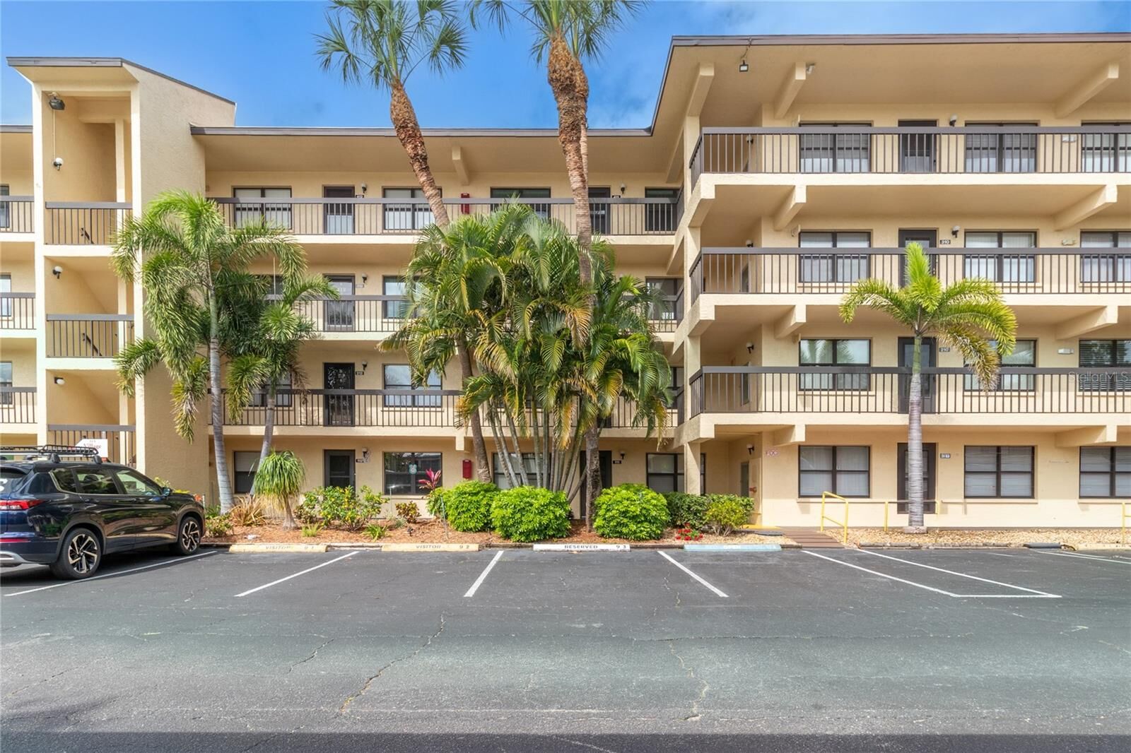 Property Photo:  315 30th Avenue W B411  FL 34205 