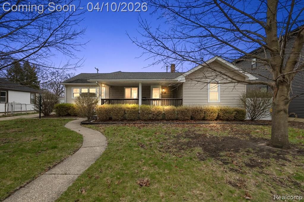 Property Photo:  1920 E Saratoga Street  MI 48220 2068 