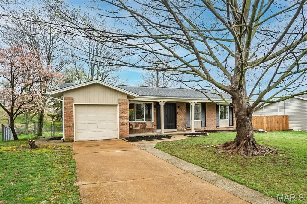 Property Photo: 404 Quentin Drive MO 63301