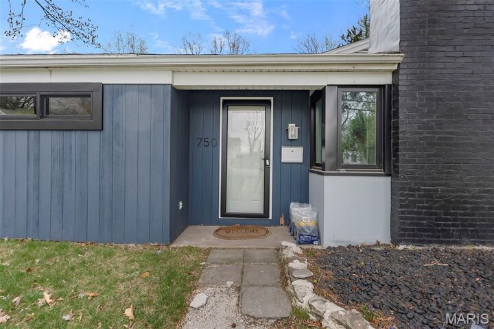 Property Photo:  750 Perry Avenue  MO 63701 