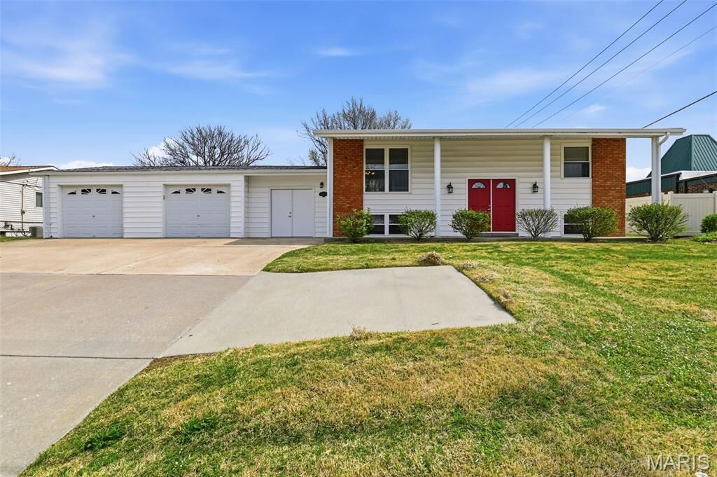 Property Photo: 1342 Caulks Hill Road MO 63304