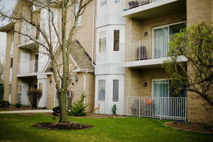 Property Photo:  5351 W Mint Julip Drive 301  IL 60803 