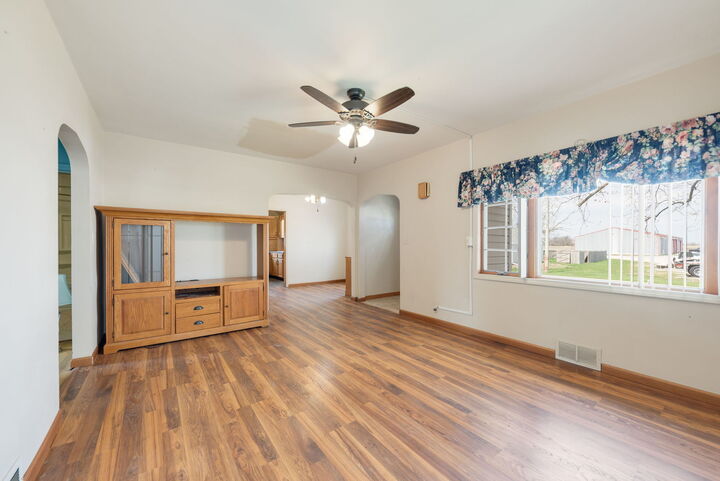 Property Photo: 105 Seiler Street IL 60951