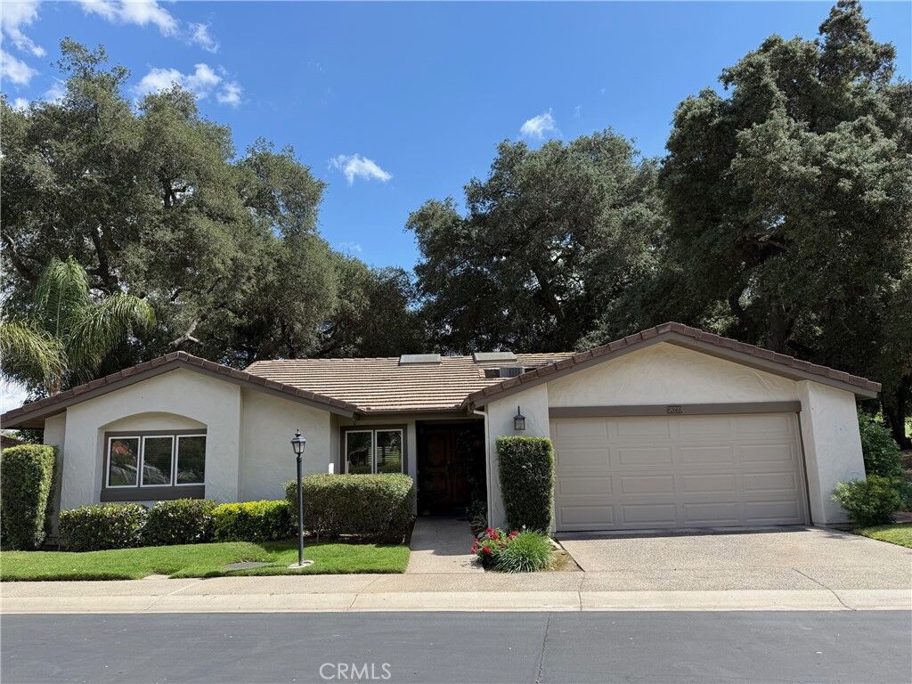 Property Photo: 38220 Oaktree Loop CA 92562