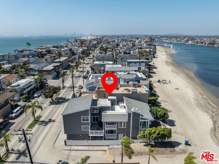 Property Photo:  6821 E Ocean Boulevard 1/2  CA 90803 