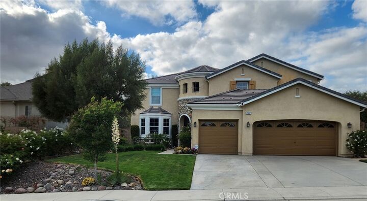 Property Photo:  25652 Via Sarah  CA 92595 