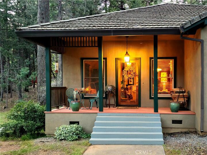 Property Photo:  62 Hollow Oak Lane  CA 95973 