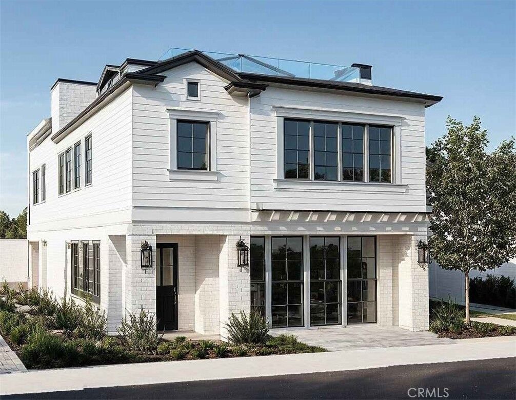 Property Photo:  1589 E Ocean  CA 92661 
