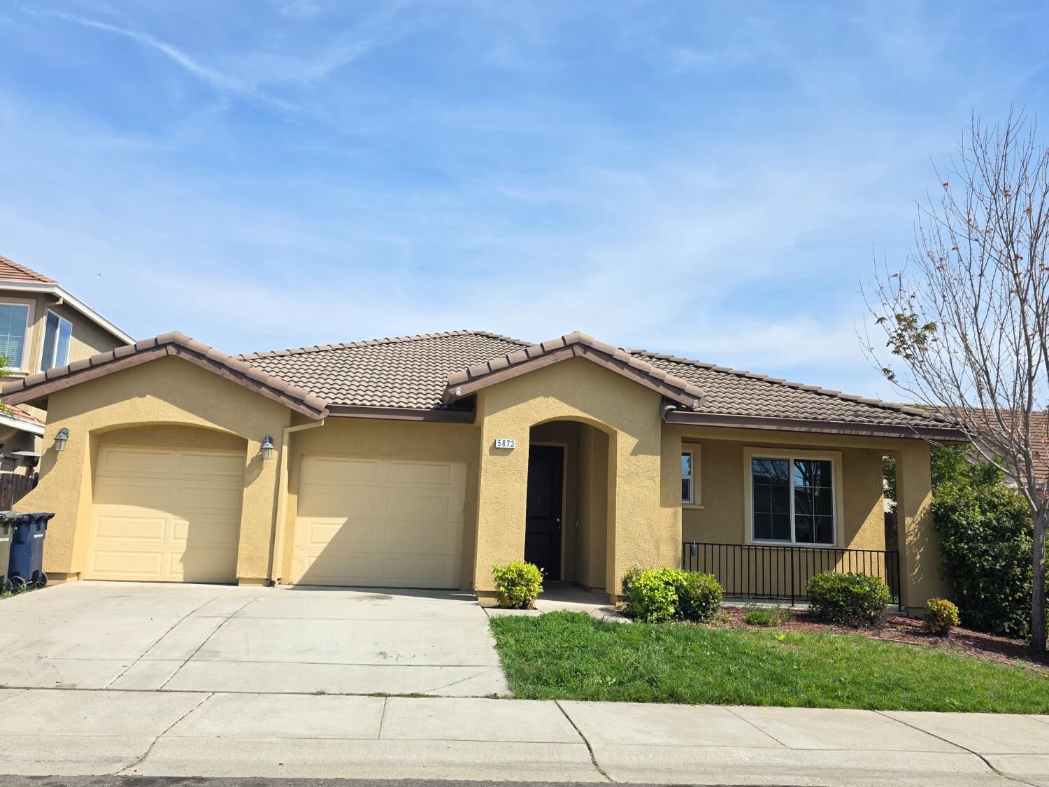 Property Photo:  5873 Da Vinci Way  CA 95835 