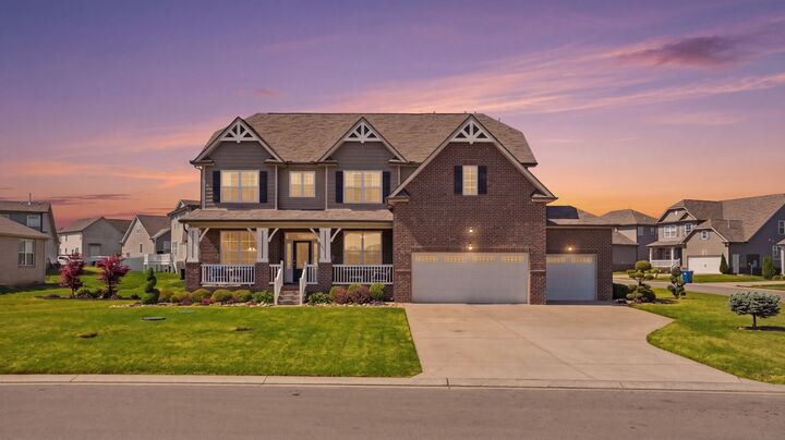 Property Photo:  421 Davenport Dr  TN 37128 