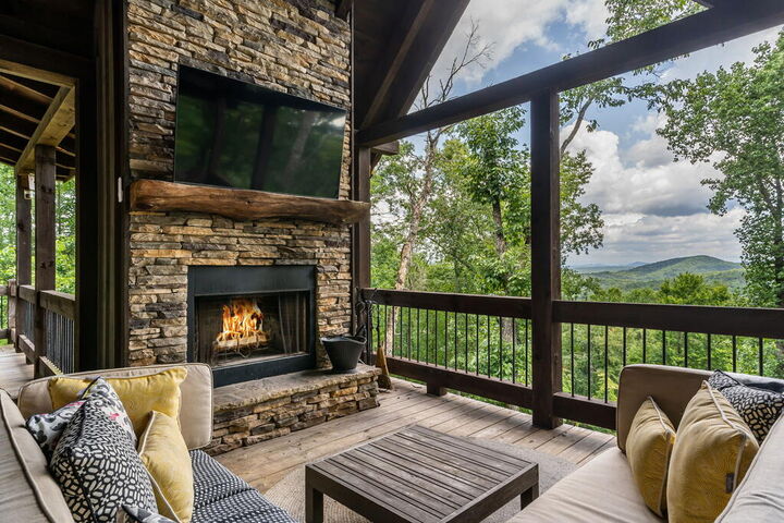Property Photo:  967 River Bend Lane  GA 30513 