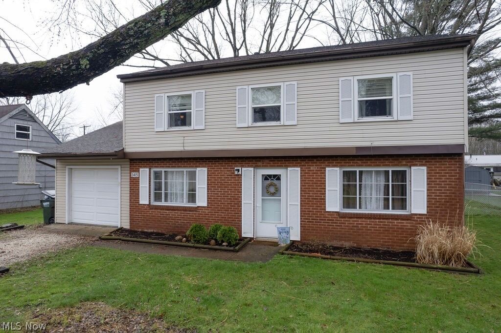 Property Photo:  3415 Hanover Drive  OH 44240 