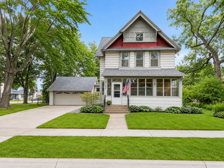 Property Photo:  2193 1st Street  MN 55110 
