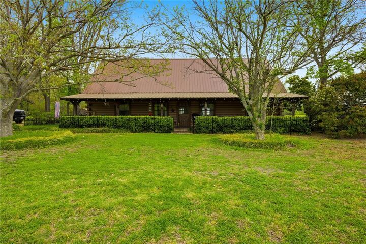 Property Photo: 2498 Fm 904 N TX 75469