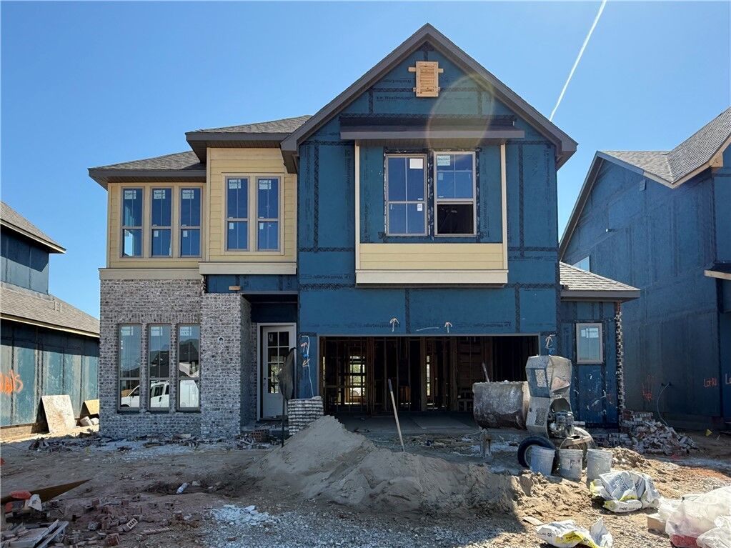 Property Photo:  3105 S 14th Place  AR 72758 