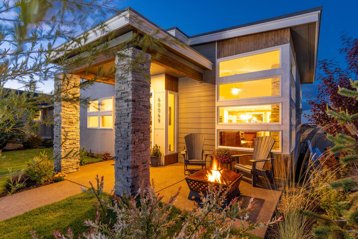 Property Photo:  60069 SE Ruby Peak Loop  OR 97702 