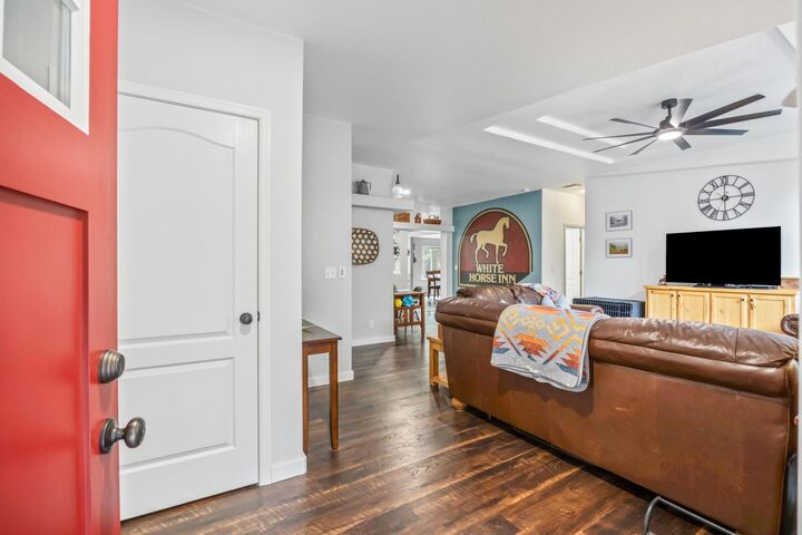 Property Photo: 15161 Ponderosa Loop OR 97739