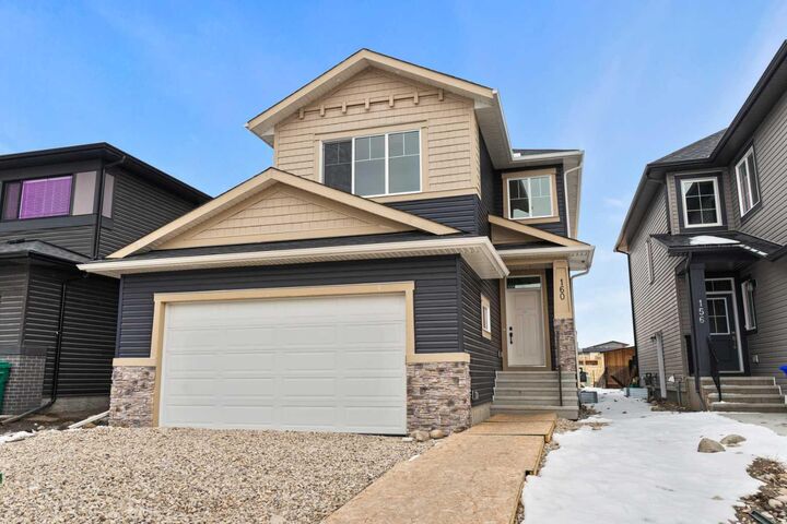 160 Vantage Drive — photo 1