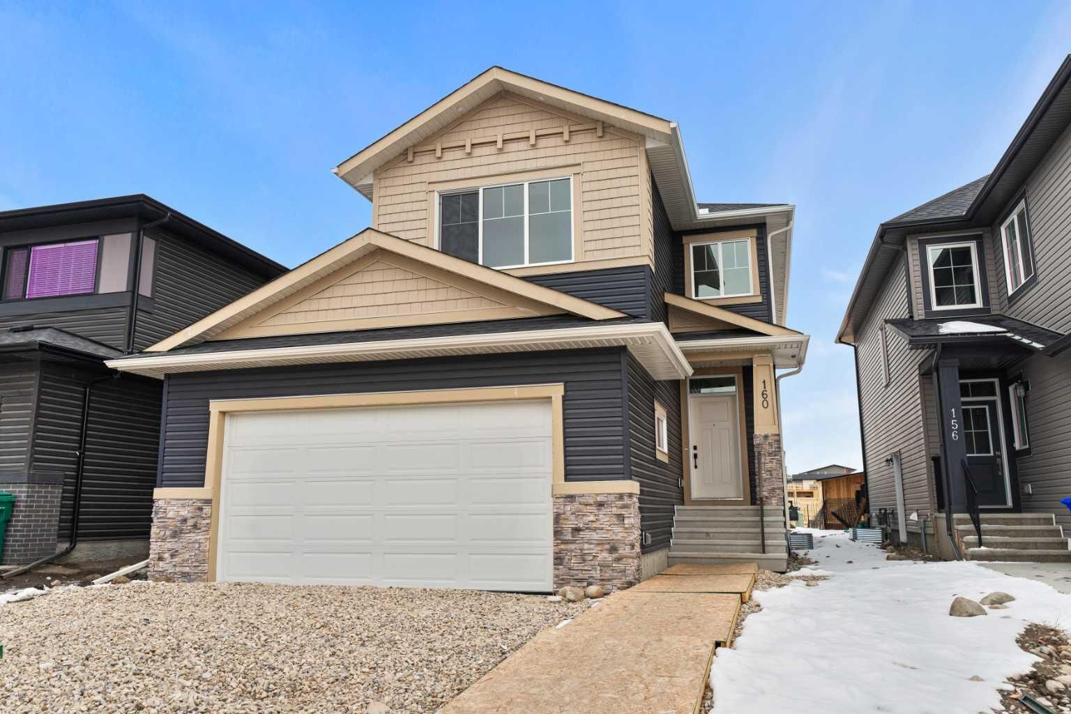 Property Photo: 160 Vantage Drive AB T4C 3G3