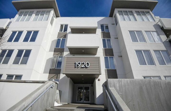 1920 11 Avenue SW 106 — photo 1