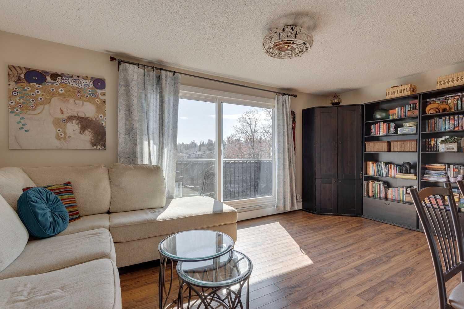 Property Photo:  2203 14 Street SW 301  AB T2T 3T2 