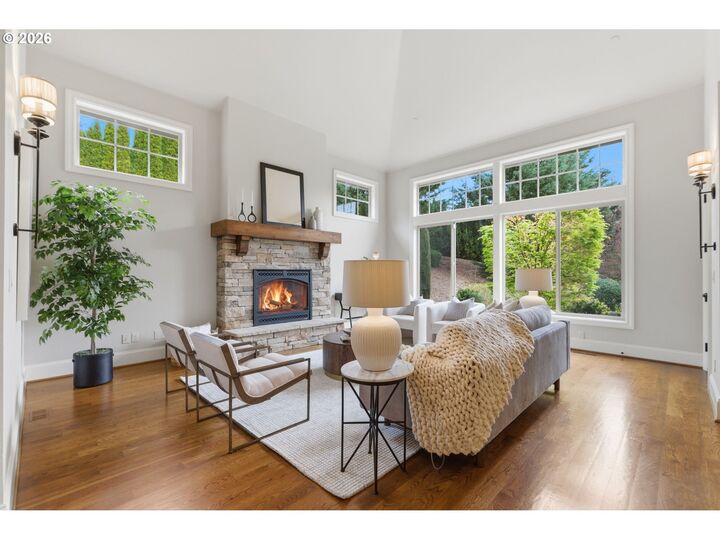 Property Photo: 11631 S Northgate Ave OR 97219