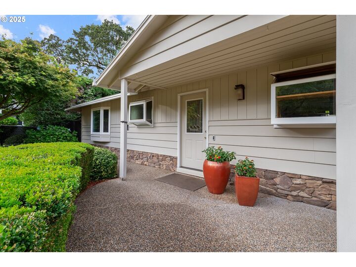 Property Photo:  2636 Maria Ct  OR 97068 