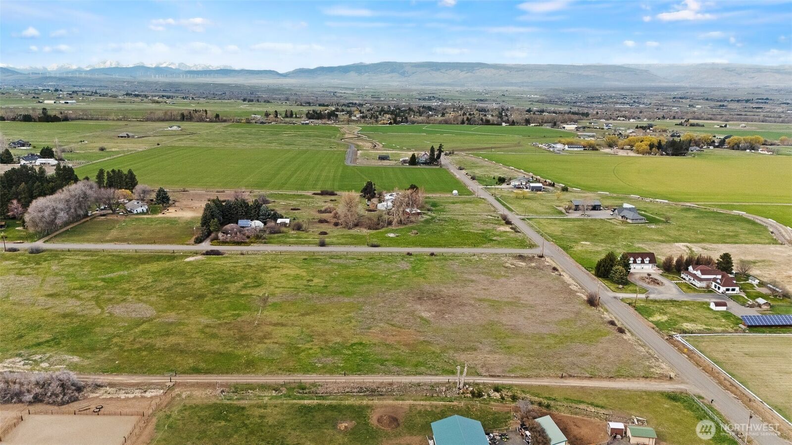 Property Photo:  1  Strande Road  WA 98926 