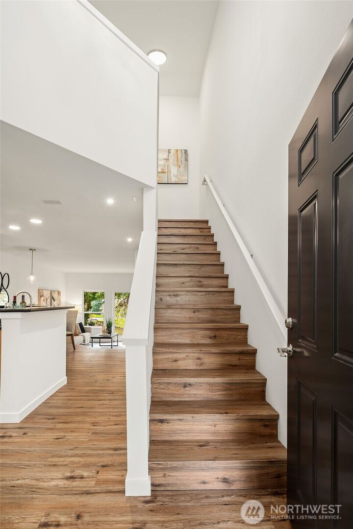 Property Photo:  4330 W Lake Sammamish Parkway SE G114  WA 98027 