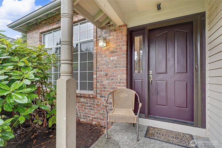 Property Photo:  5510  151st Place SE  WA 98208 