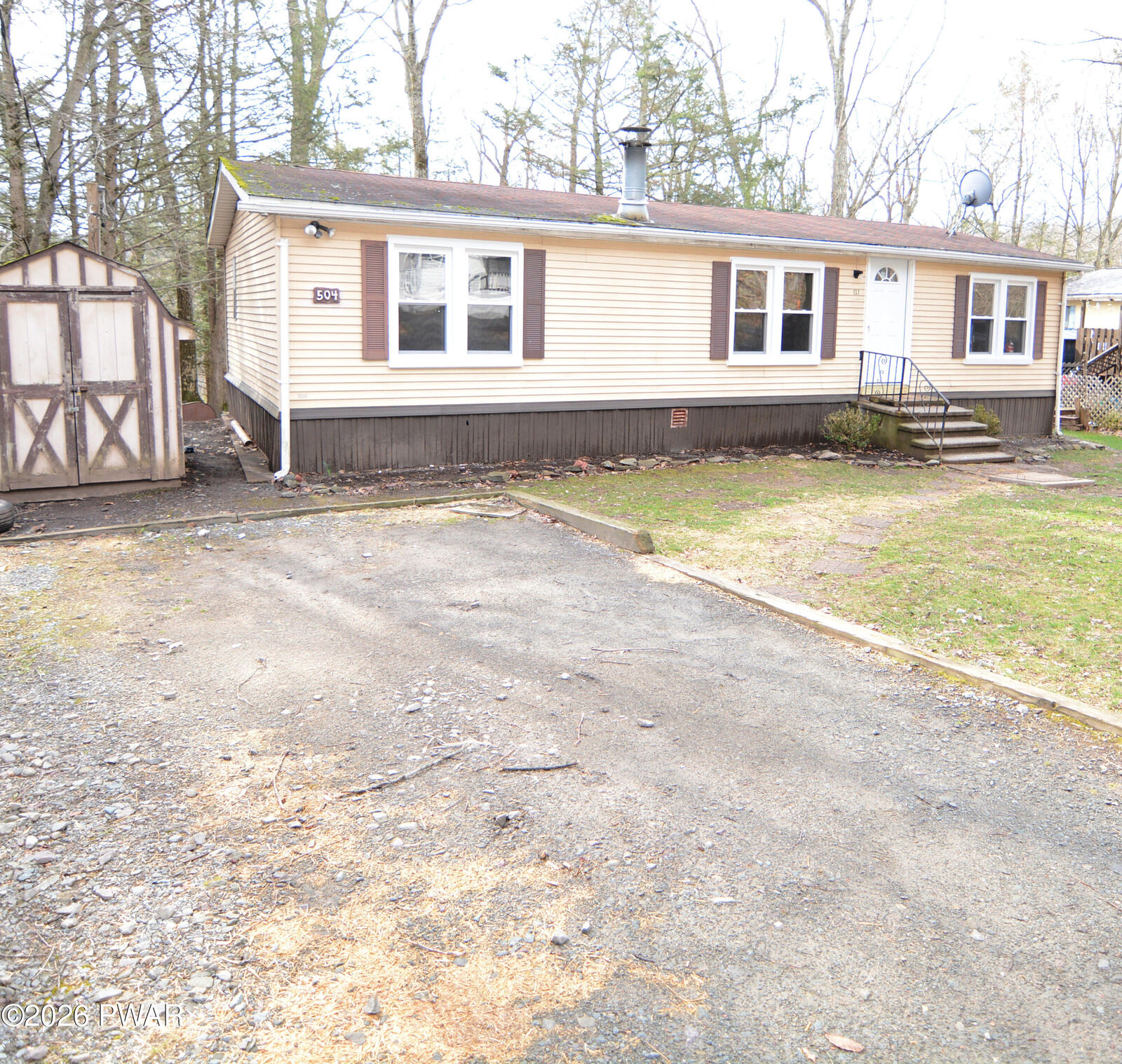 Property Photo: 137 Oak Drive PA 18426