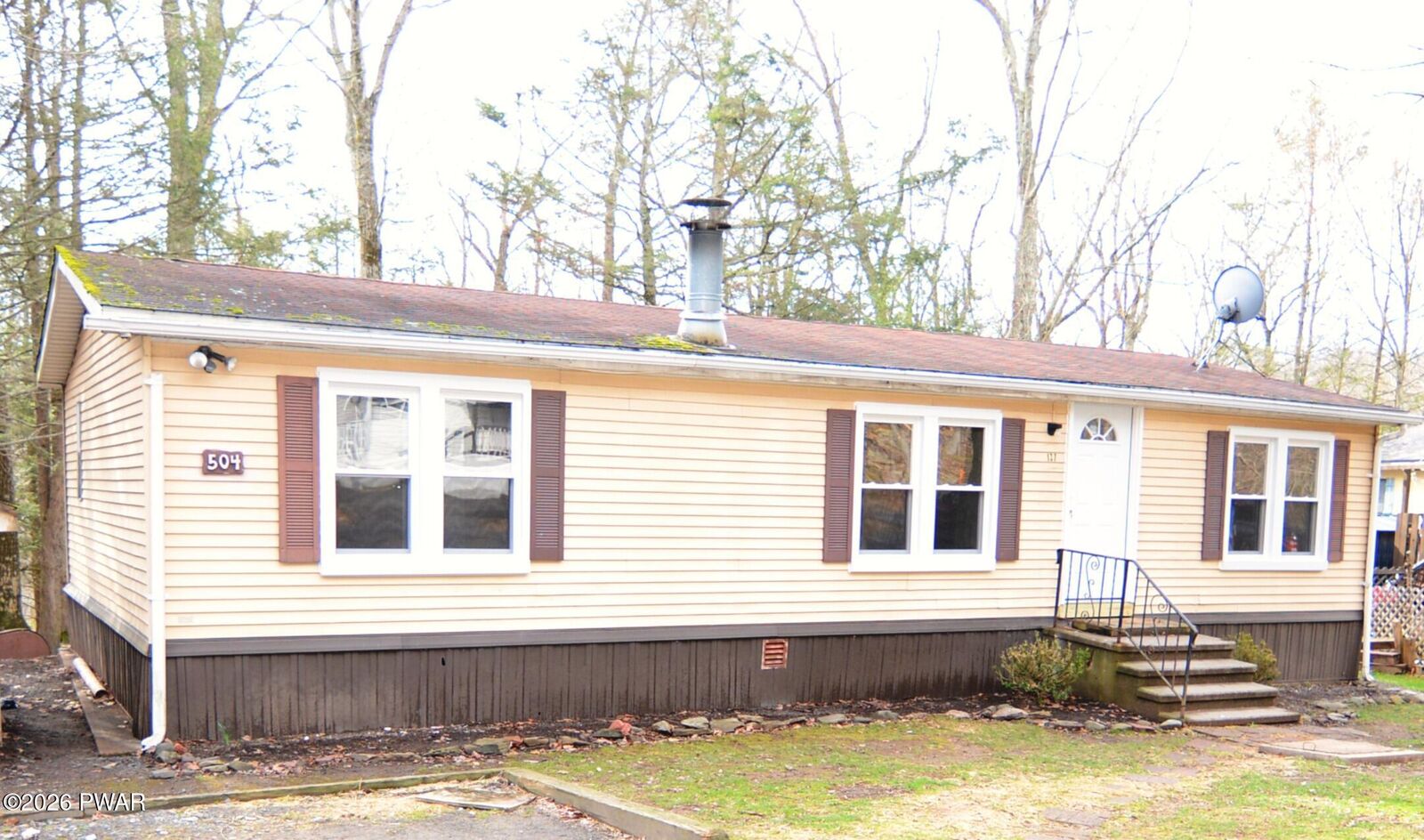 Property Photo:  137 Oak Drive  PA 18426 