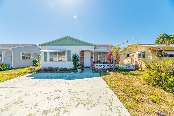 Property Photo:  4810 NW 49th Drive  FL 33319 