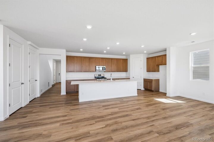 Property Photo:  45944 Wood Thrush Avenue  CO 80102 