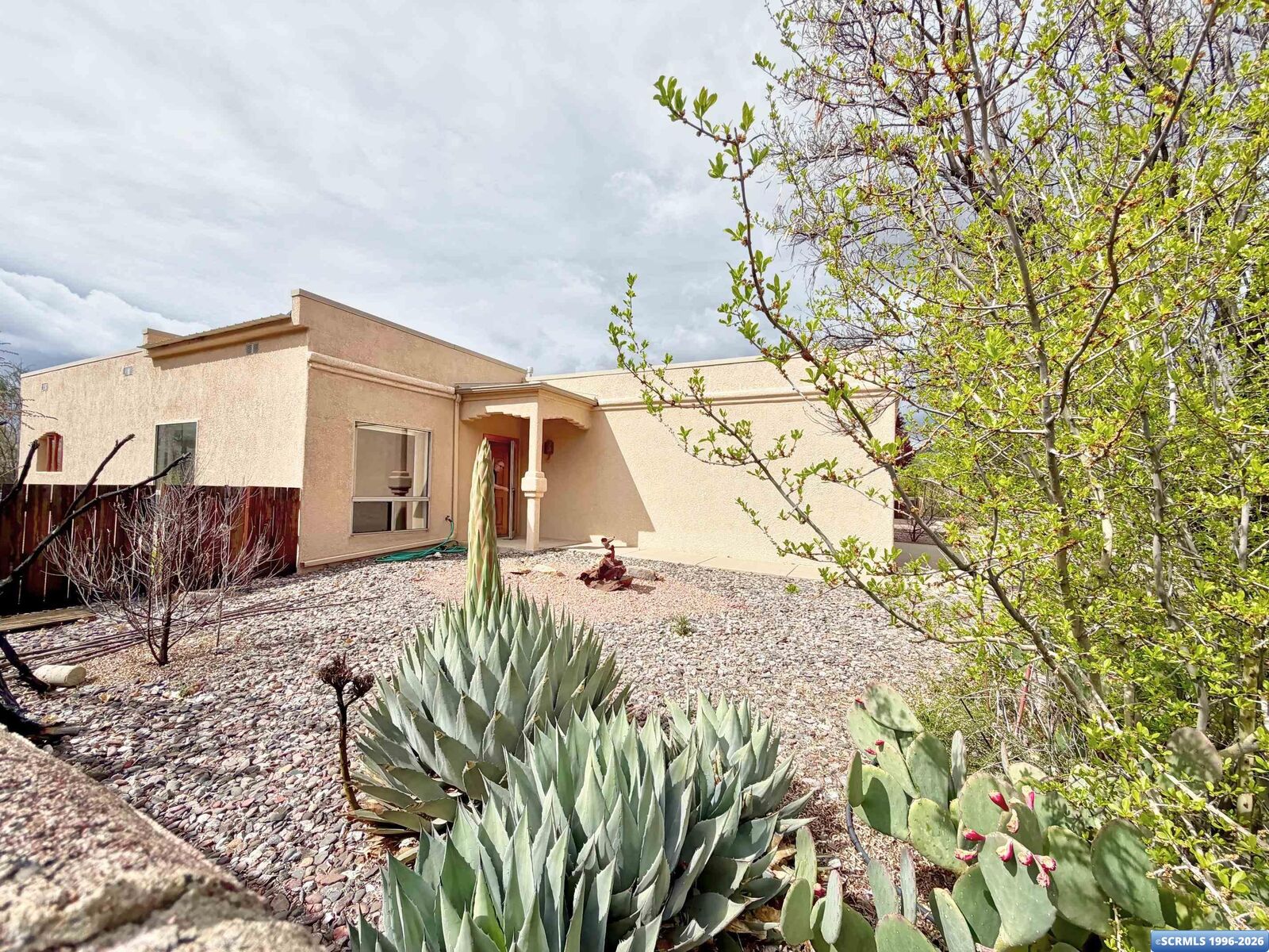 Property Photo:  401 Chavez Lane  NM 88061 