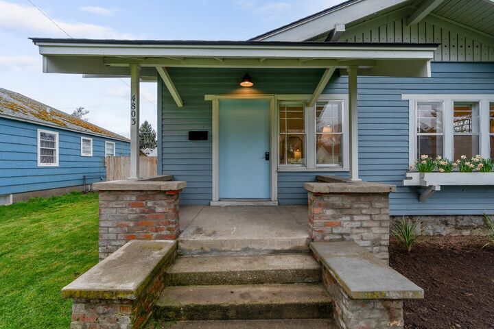 Property Photo: 4803 N Adams St WA 99203