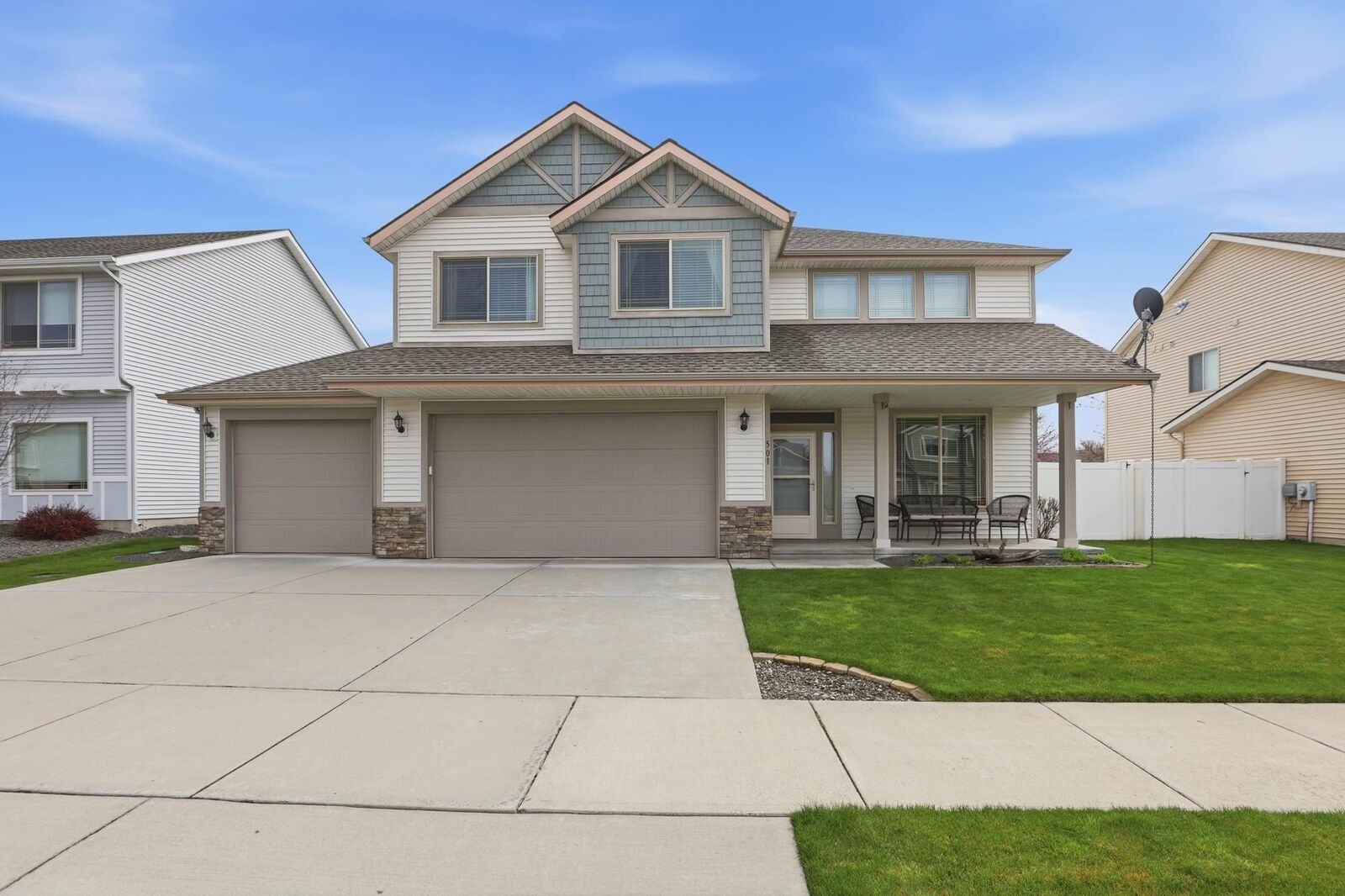 Property Photo: 501 S St Charles St WA 99037