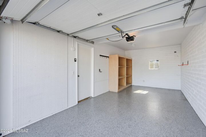 Property Photo:  2562 N Avenida San Valle  AZ 85715 