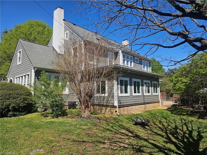 Property Photo: 2307 Armstrong Circle NC 28054