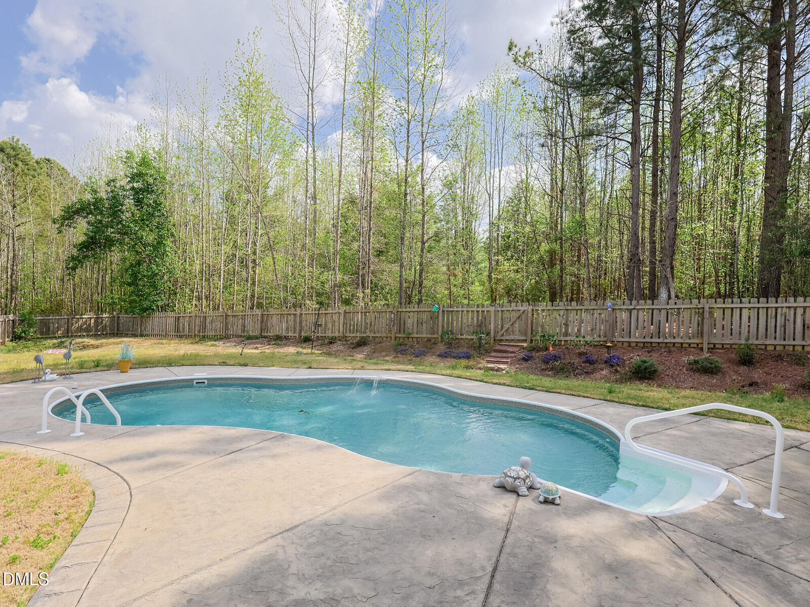 Property Photo:  832 Logan Meadow Court  NC 27526 