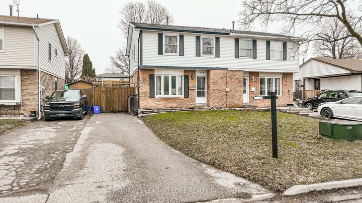 Property Photo:  1288 Eldorado Avenue  ON L1K 1G3 