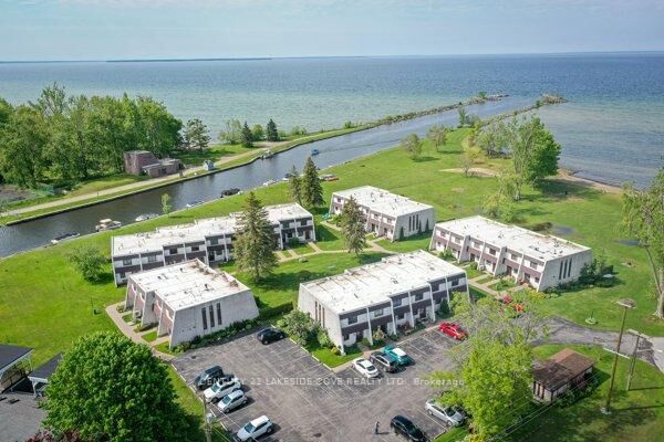 Property Photo:  1 Paradise Boulevard Unit 14  ON L0K 1B0 