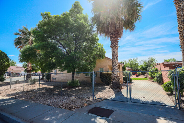 Property Photo:  1969 Sagebrush Dr  UT 84765 