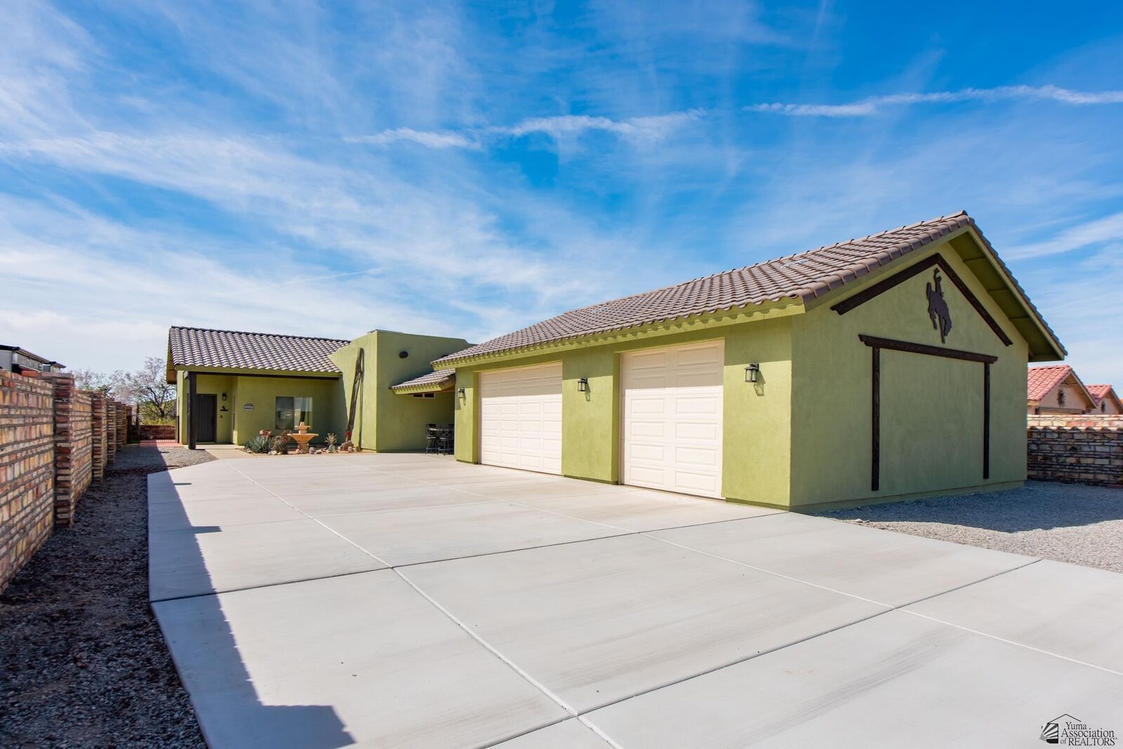 Property Photo: 14683 S 48 Dr AZ 85367